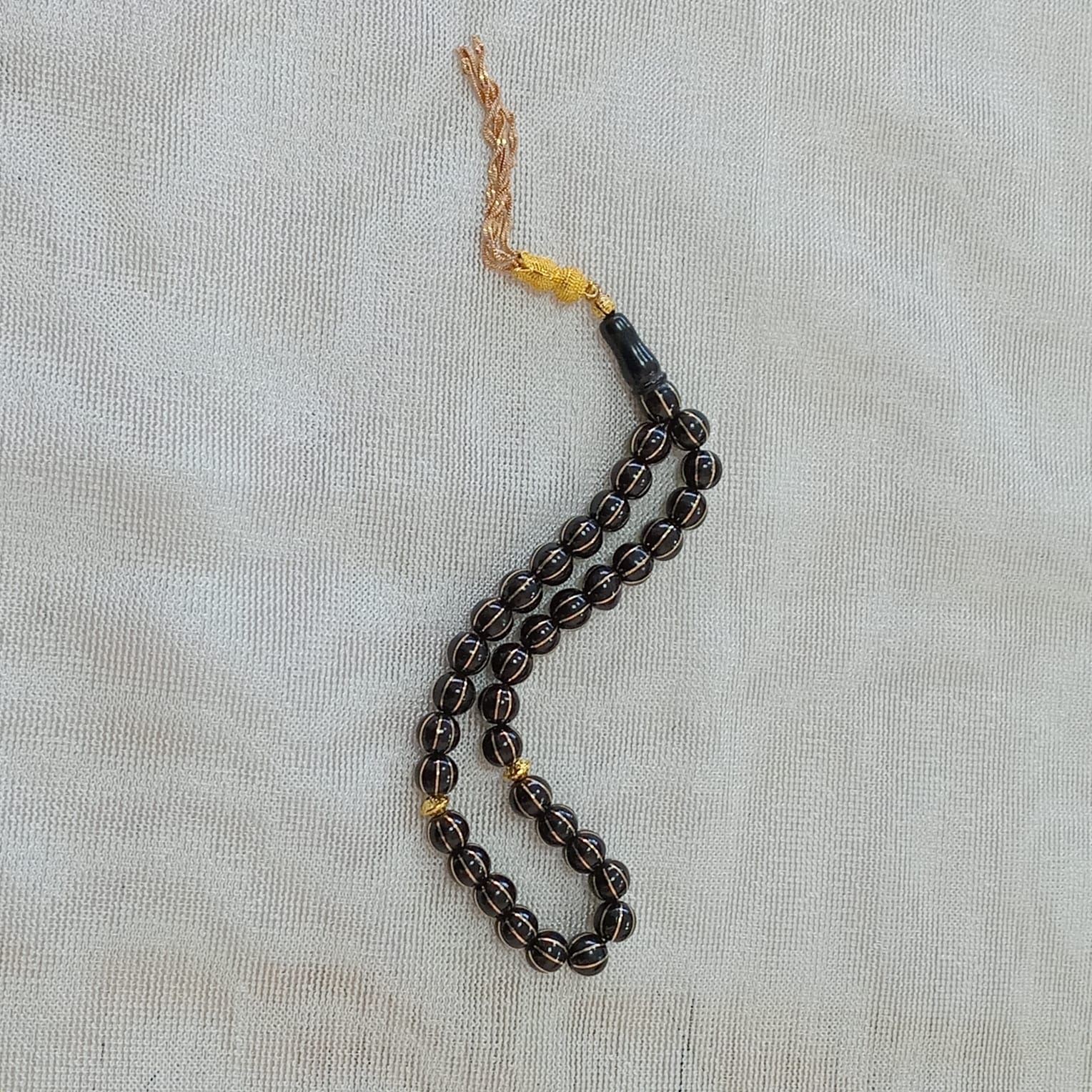 Küre Kesim Sarı Pirinç  İşlemeli Gürcistan Oltu Taşı Tesbih 9 mm