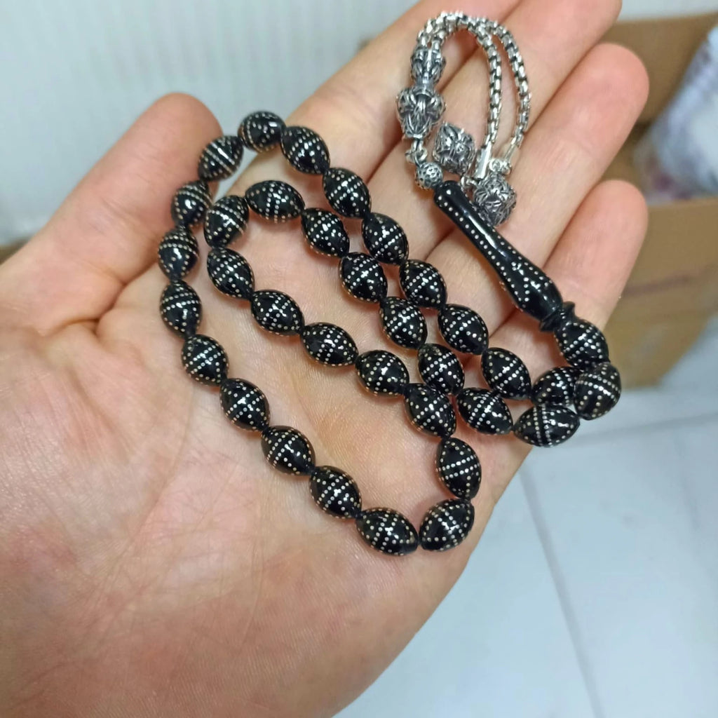 Gümüş İşlemeli Gümüş Püsküllü Oval Kesim Oltu Taşı Tesbih 7.5 X 11 mm