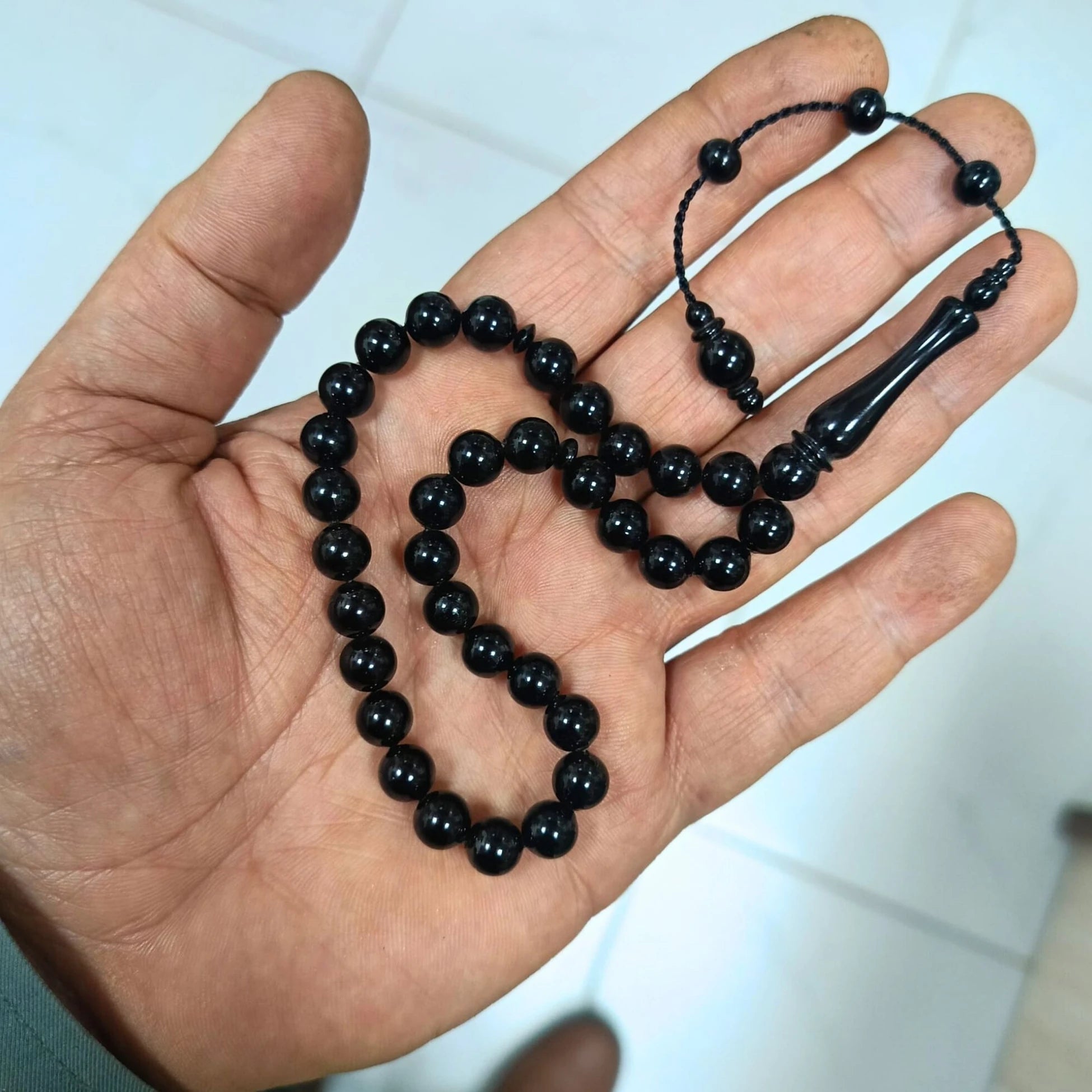 Küre Kesim Bilek Boy Sertifikalı Erzurum Oltu Taşı Tesbih 8 mm Usta İşi
