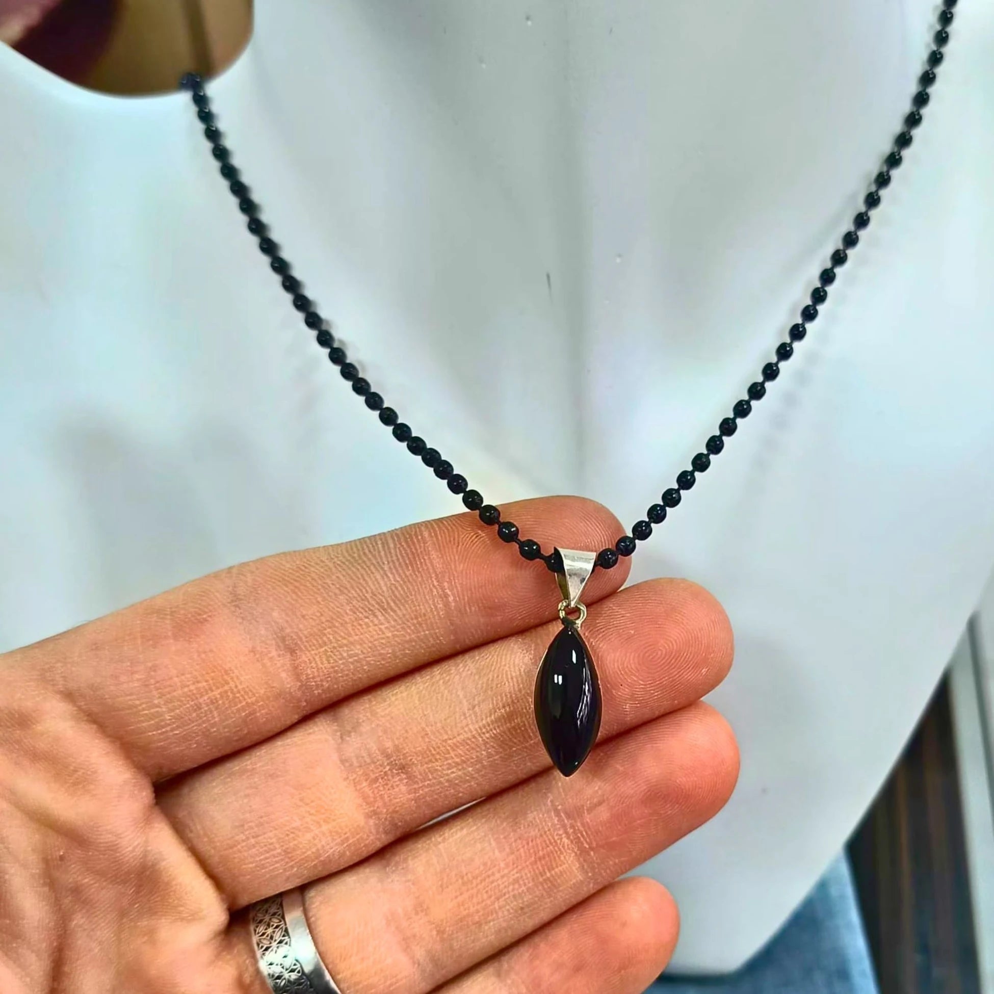 925 Ayar Gümüş Tasarım Oval Oltu Taşı Kolye