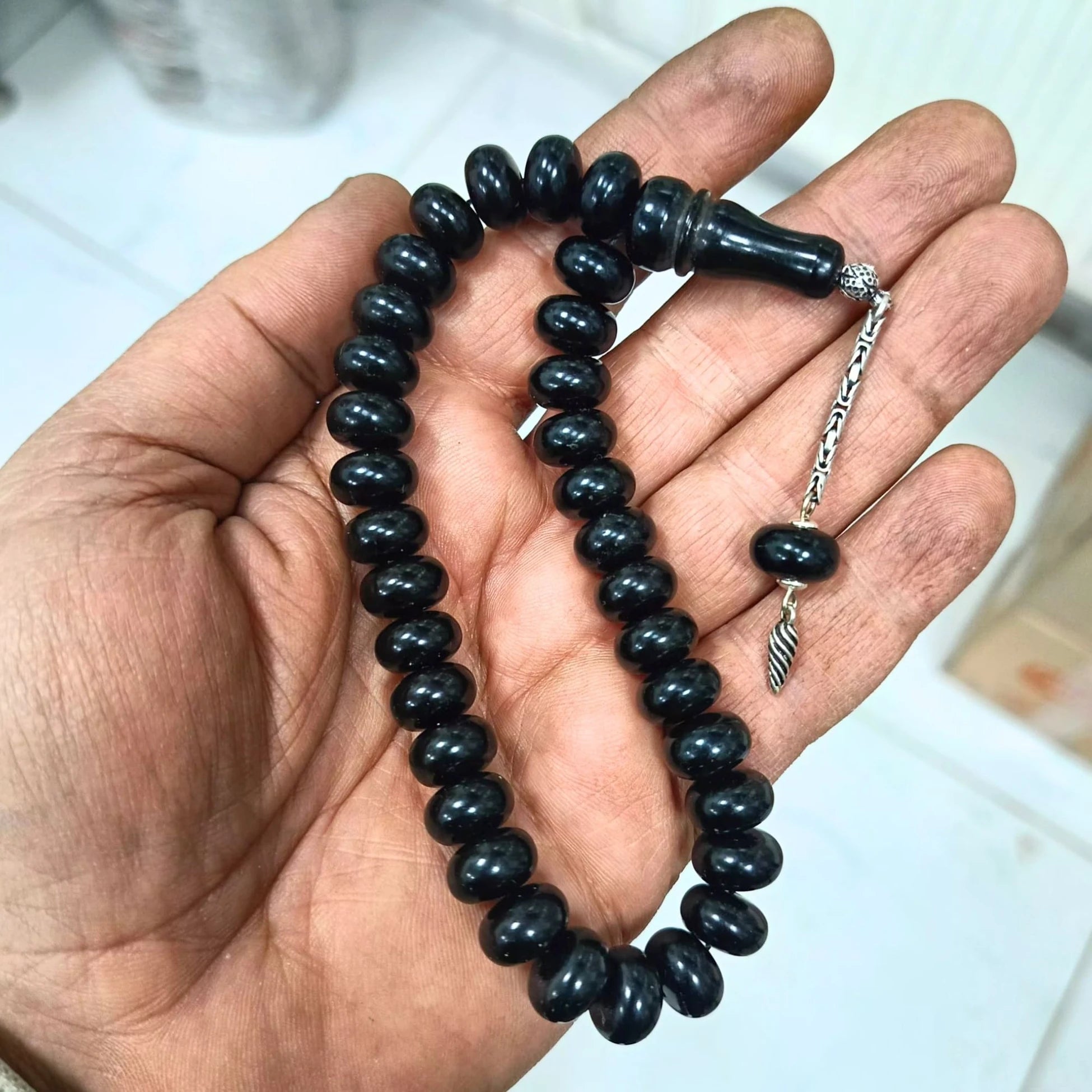 Gümüş Püsküllü Bilek Boy Gürcistan Oltu Taşı Tesbih 12 x 7 mm