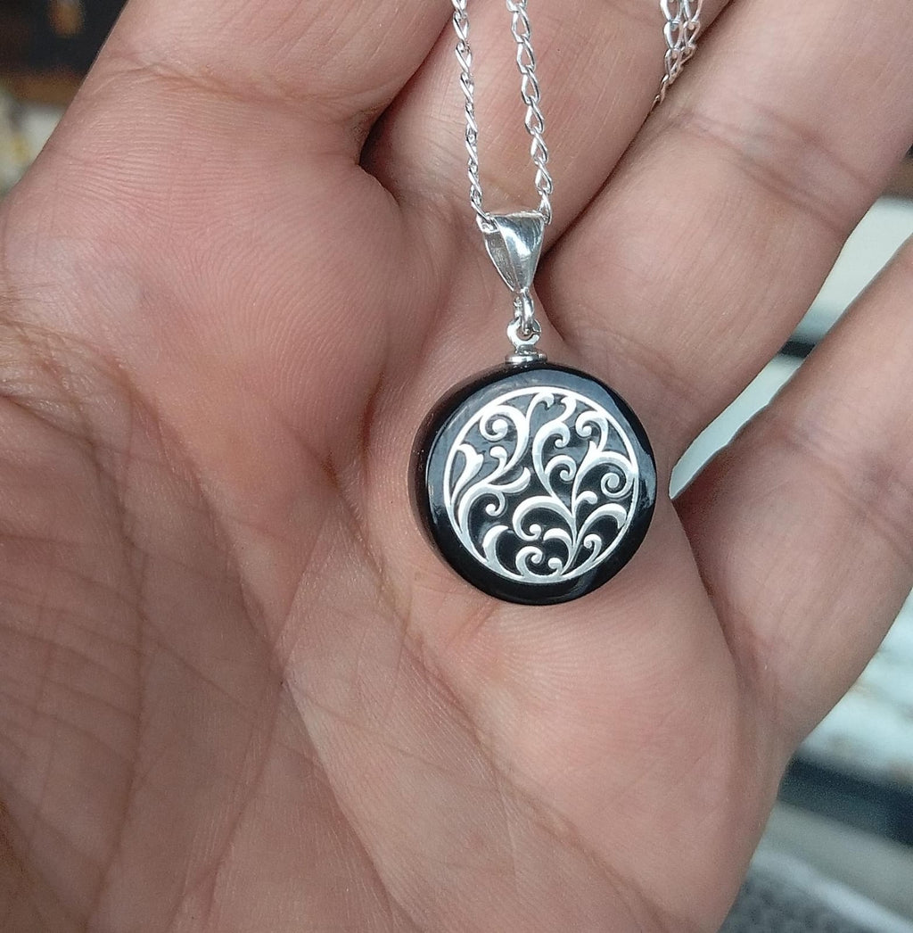 Gümüş İşlemeli Oltu Taşı Kadın Kolye KLY101