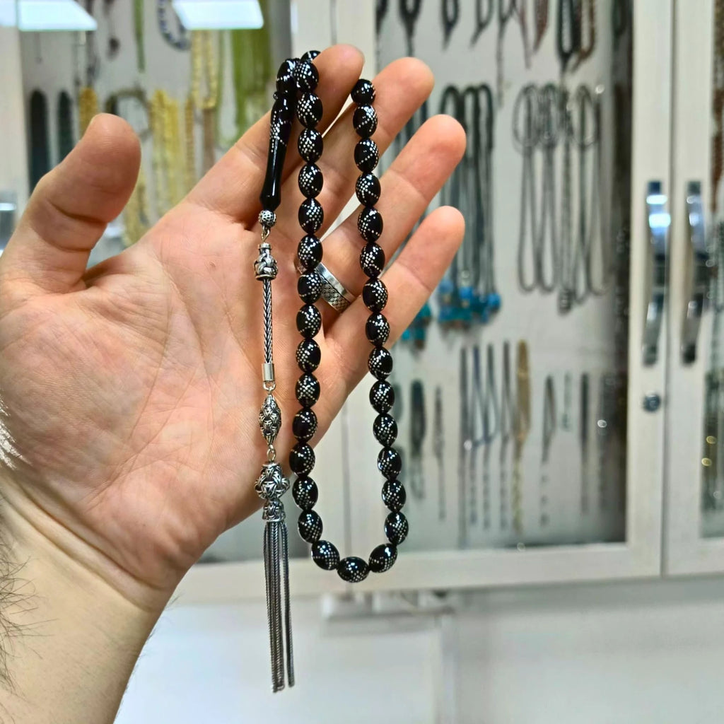 Gümüş Örümcek Ağı İşlemeli Gümüş Püsküllü Oltu Taşı Tesbih 7,5 x 10,5 mm